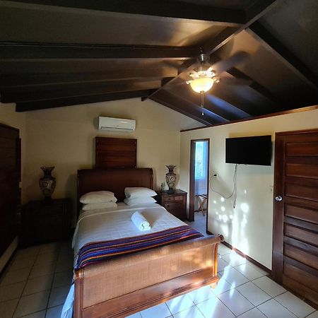 Yocamatsu Bed & Breakfast Caye Caulker Eksteriør bilde
