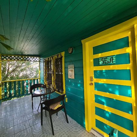Yocamatsu Bed & Breakfast Caye Caulker Eksteriør bilde