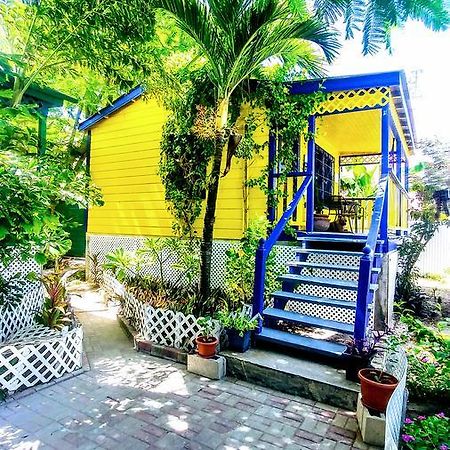 Yocamatsu Bed & Breakfast Caye Caulker Eksteriør bilde