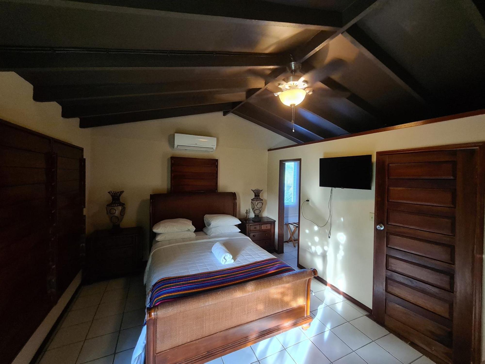 Yocamatsu Bed & Breakfast Caye Caulker Eksteriør bilde