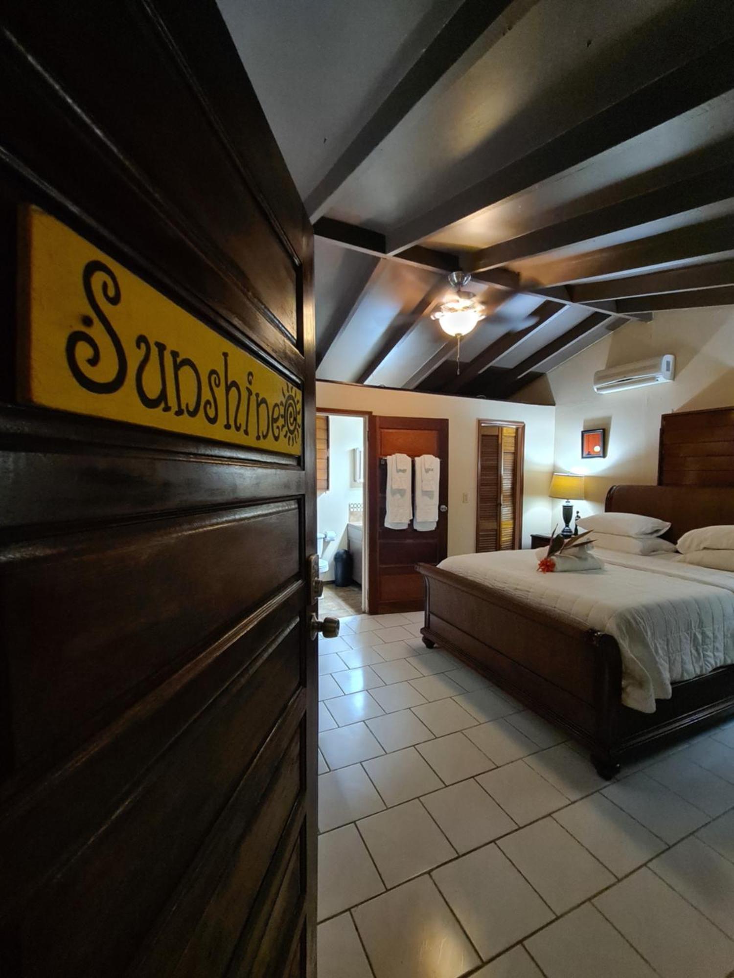 Yocamatsu Bed & Breakfast Caye Caulker Eksteriør bilde