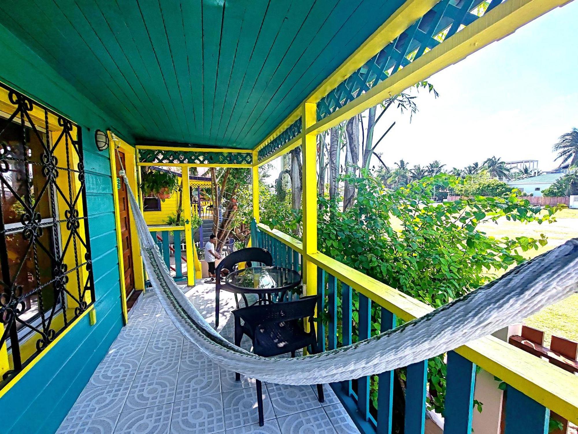 Yocamatsu Bed & Breakfast Caye Caulker Rom bilde