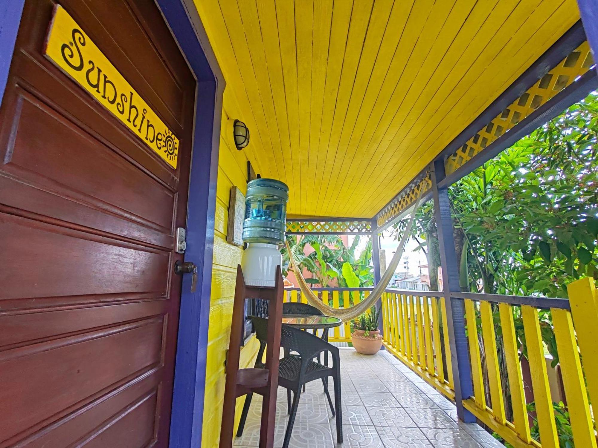 Yocamatsu Bed & Breakfast Caye Caulker Rom bilde