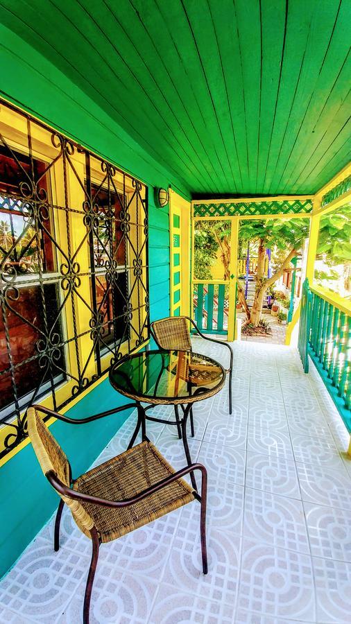 Yocamatsu Bed & Breakfast Caye Caulker Eksteriør bilde